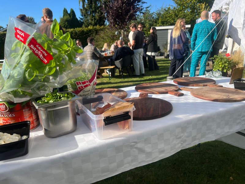Autentisk italiensk pizza bagt i vedovn til fest